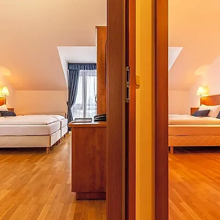Club Am Kreischberg 3*